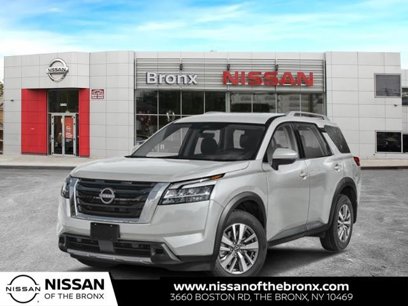 New 2025 Nissan Pathfinder SL w/ SL Premium Package
