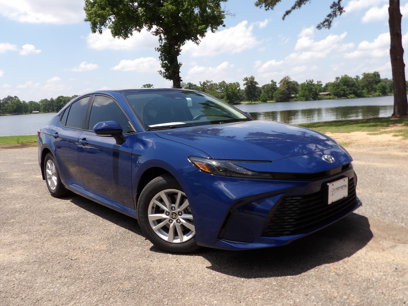 New 2025 Toyota Camry LE