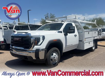 New 2025 GMC Sierra 3500 Pro w/ Convenience Package