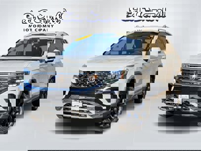 Certified 2022 Volkswagen Taos SE w/ IQ.Drive SE Package