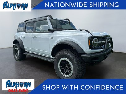 New 2024 Ford Bronco Outer Banks w/ Sasquatch Package