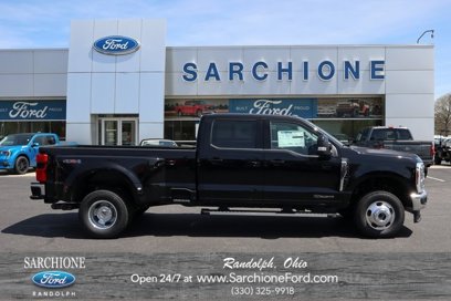 New 2025 Ford F350 Lariat w/ Snow Plow/Camper Package