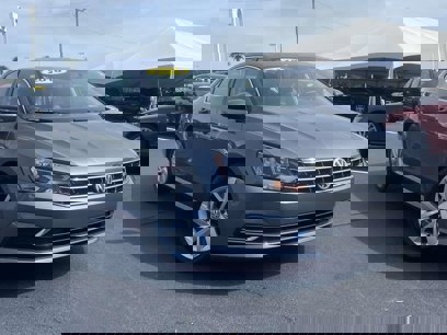Used 2018 Volkswagen Passat 2.0T SE