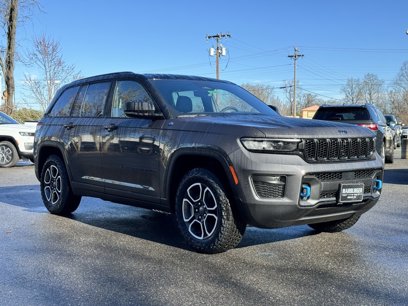 New 2024 Jeep Grand Cherokee Trailhawk w/ Luxury Tech Group III