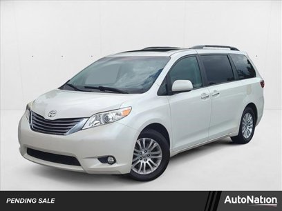 Used 2017 Toyota Sienna XLE Premium
