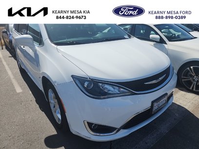 Used 2017 Chrysler Pacifica Touring-L w/ Tire & Wheel Group