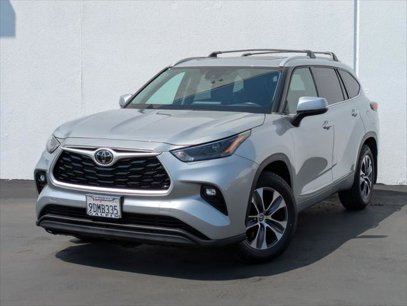 Used 2022 Toyota Highlander XLE