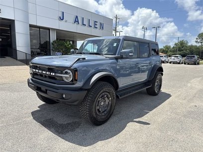 New 2025 Ford Bronco Outer Banks w/ Sasquatch Package