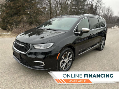 Used 2022 Chrysler Pacifica Pinnacle