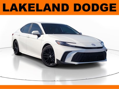 Used 2025 Toyota Camry SE