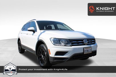 Used 2021 Volkswagen Tiguan SE w/ Panoramic Sunroof Package