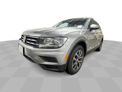 Used 2020 Volkswagen Tiguan SE w/ Panoramic Sunroof Package