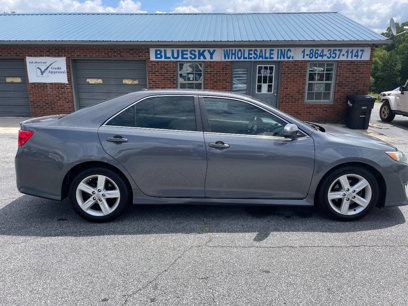Used 2014 Toyota Camry SE