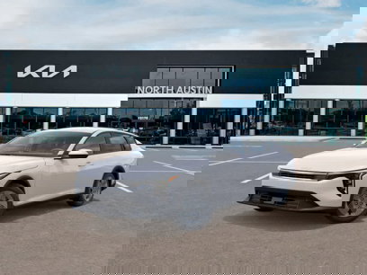 New 2025 Kia K4 LX