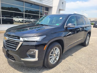 Used 2023 Chevrolet Traverse LT