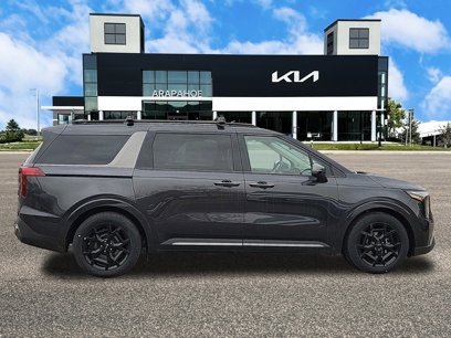 New 2025 Kia Carnival SX
