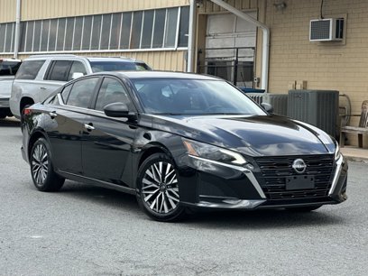Used 2024 Nissan Altima 2.5 SV