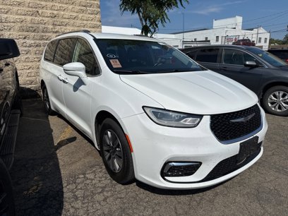 Used 2021 Chrysler Pacifica Touring-L