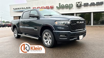 New 2025 RAM 1500 4x4 Crew Cab
