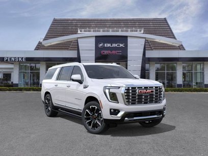 New 2025 GMC Yukon XL Denali w/ Sun & Power Step Package