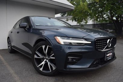 Used 2022 Volvo S60 B5 R-Design w/ Advanced Package