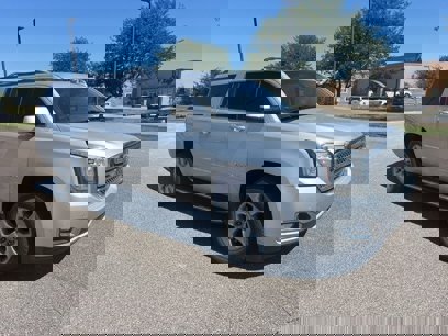 Used 2019 GMC Yukon XL SLT w/ Open Road Package
