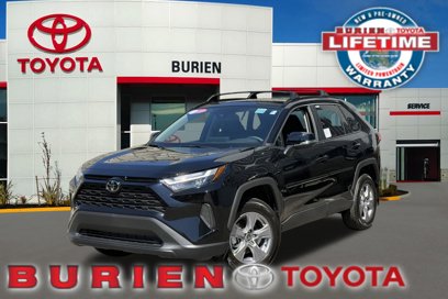 New 2025 Toyota RAV4 XLE w/ Convenience Package