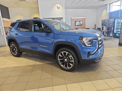 New 2025 GMC Terrain Elevation w/ Elevation Premium Package