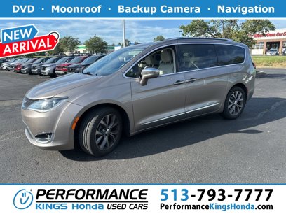 Used 2018 Chrysler Pacifica Limited w/ Tire & Wheel Group