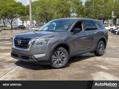 New 2025 Nissan Pathfinder S