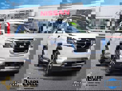 Certified 2024 Nissan Pathfinder Platinum