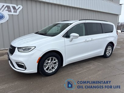 Used 2022 Chrysler Pacifica Touring-L