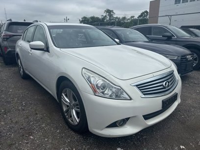 Used 2013 INFINITI G37 x w/ Premium Pkg