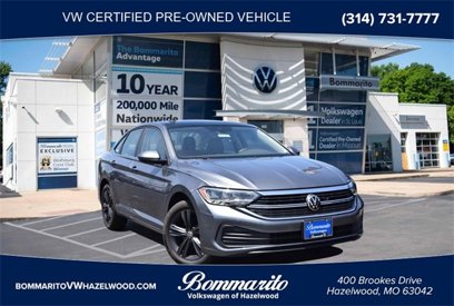 Certified 2024 Volkswagen Jetta SE w/ Panoramic Sunroof Package