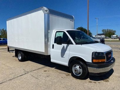New 2024 GMC Savana 3500 Extended w/ Power Convenience Package
