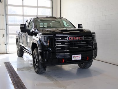 New 2025 GMC Sierra 2500 AT4 w/ Technology Package