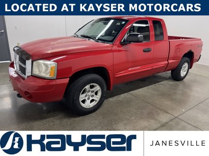 Used 2005 Dodge Dakota SLT