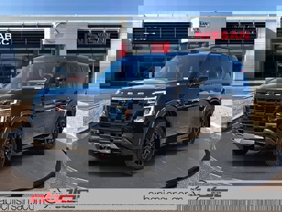 New 2025 Nissan Armada PRO-4X w/ Pro-4X Premium Package