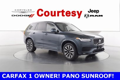 Used 2022 Volvo XC90 T5 Momentum w/ Advanced Package
