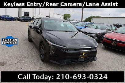 Certified 2025 Kia K4