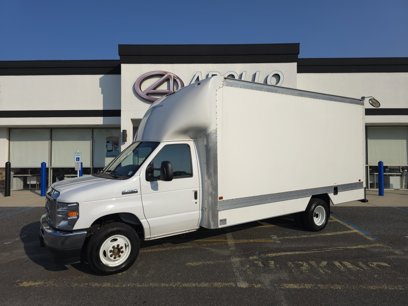 Used 2023 Ford E-450 and Econoline 450 Super Duty w/ Power Windows & Locks Group