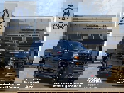 Used 2021 Chevrolet Silverado 1500 Custom Trail Boss w/ LPO, Dark Essentials Package