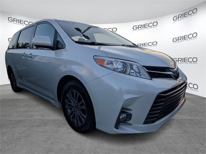Used 2020 Toyota Sienna XLE
