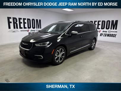 New 2025 Chrysler Pacifica Pinnacle