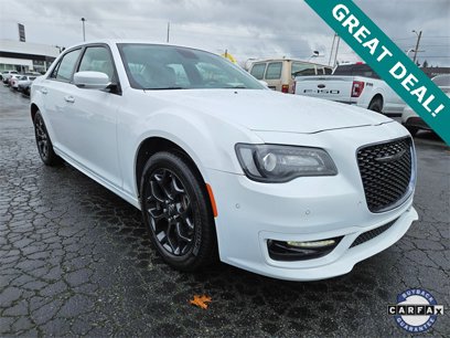 Used 2022 Chrysler 300 Touring