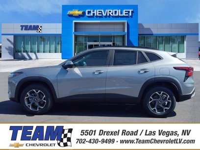 New 2025 Chevrolet Trax LT w/ Driver Confidence Package