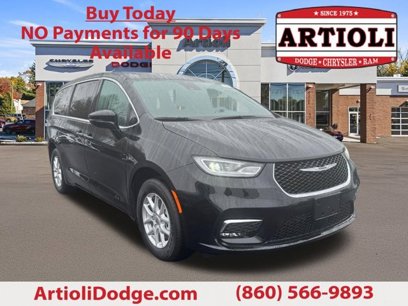 New 2025 Chrysler Pacifica Select