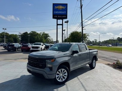 New 2025 Chevrolet Silverado 1500 Custom w/ LPO, Dark Essentials Package