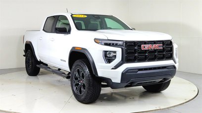 Used 2024 GMC Canyon Elevation