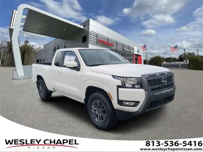 New 2025 Nissan Frontier SV w/ SV Convenience Package